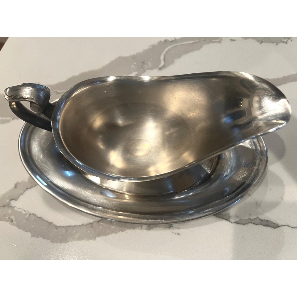 Vintage Pewter/Silverplate Gravy Boat with Attached Underplate Colonial MCM 80's - Picture 3 of 7